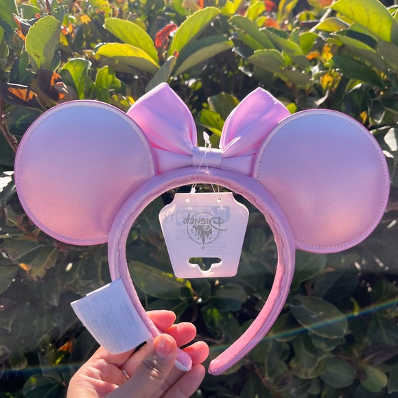 Pink Minnie Mouse Ears Headband with Bow and Pearls - Picture 3 of 5